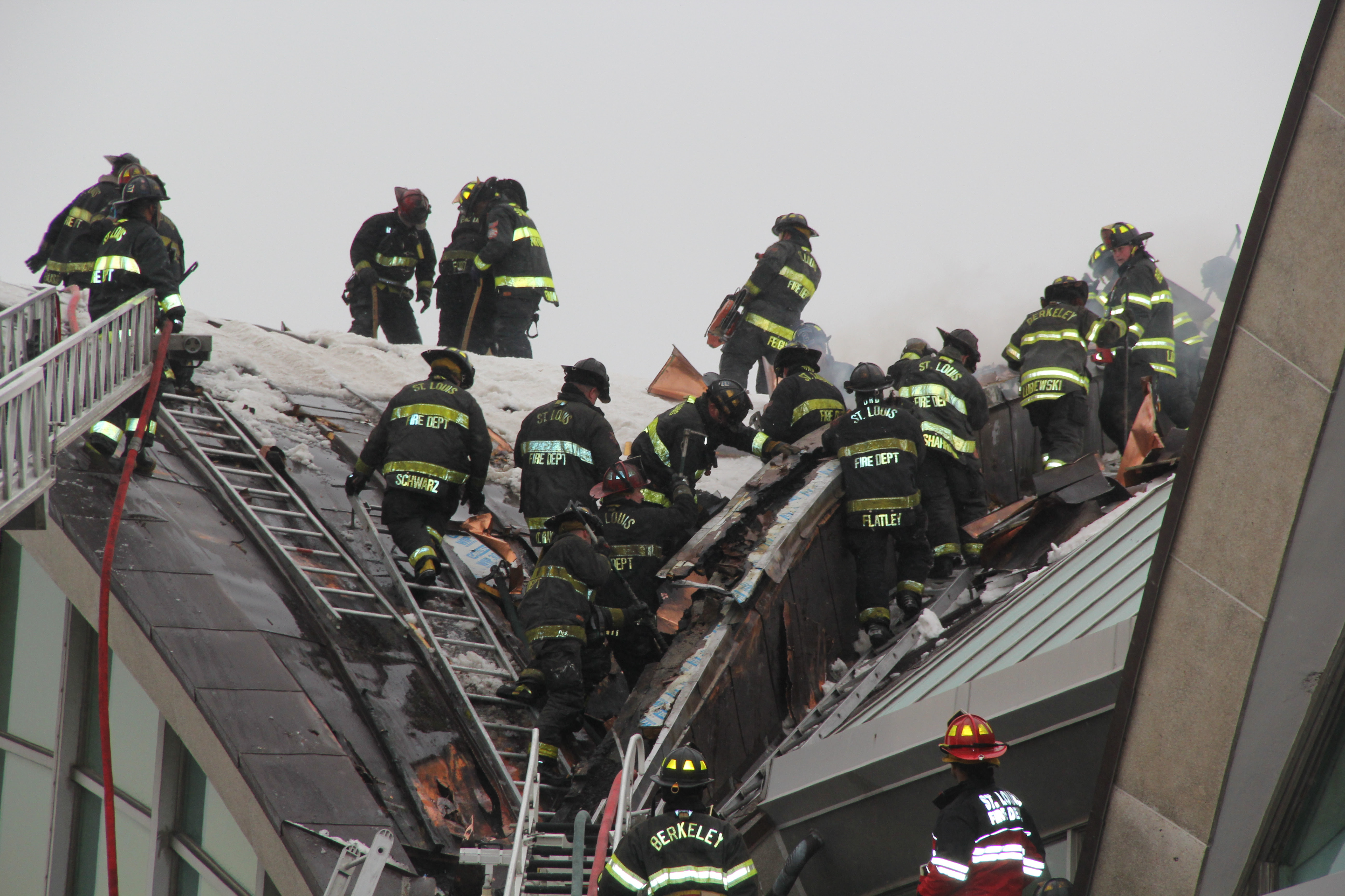 stl lambert roof fire