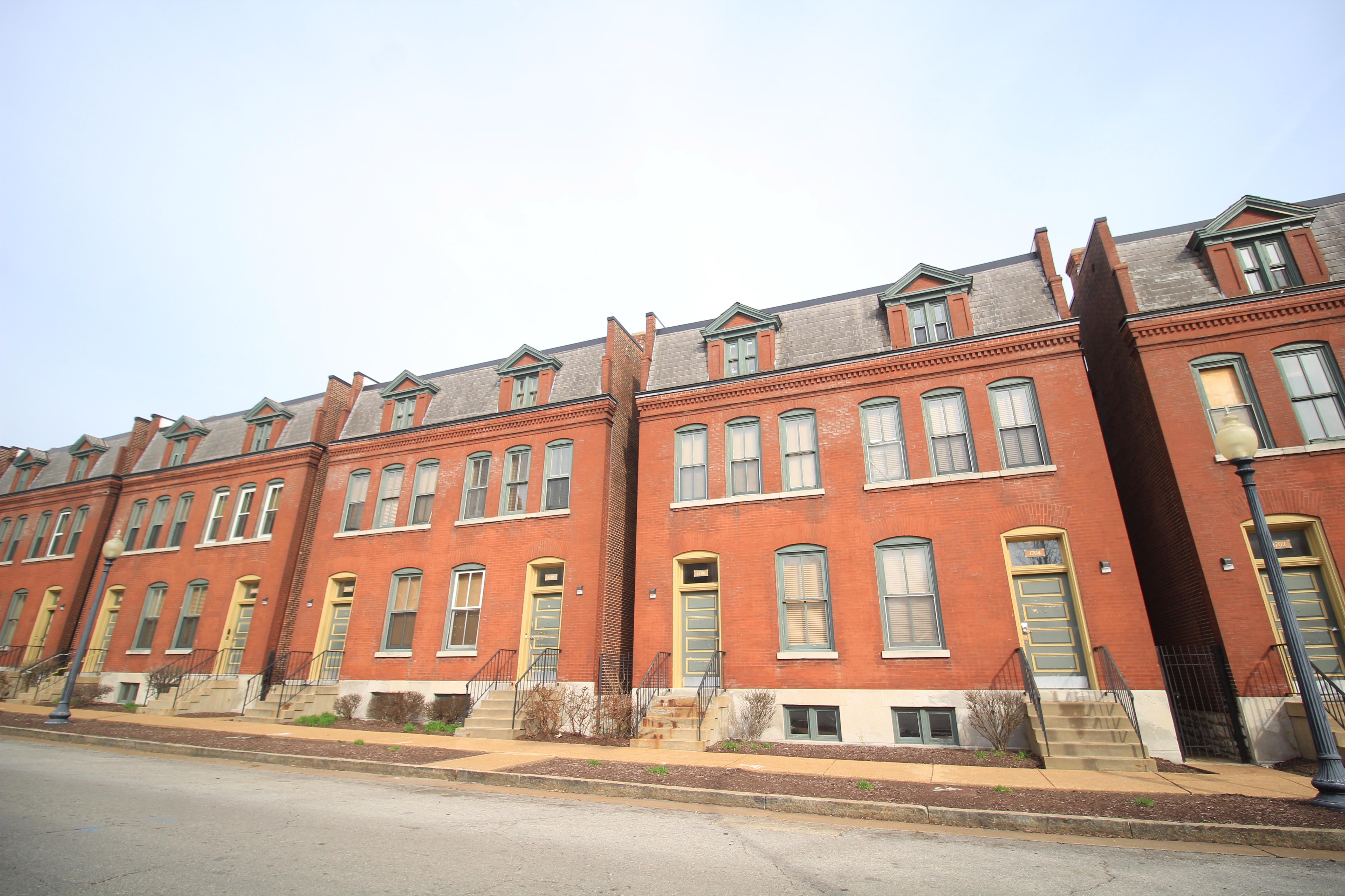20th Street Brewery rowhouses.