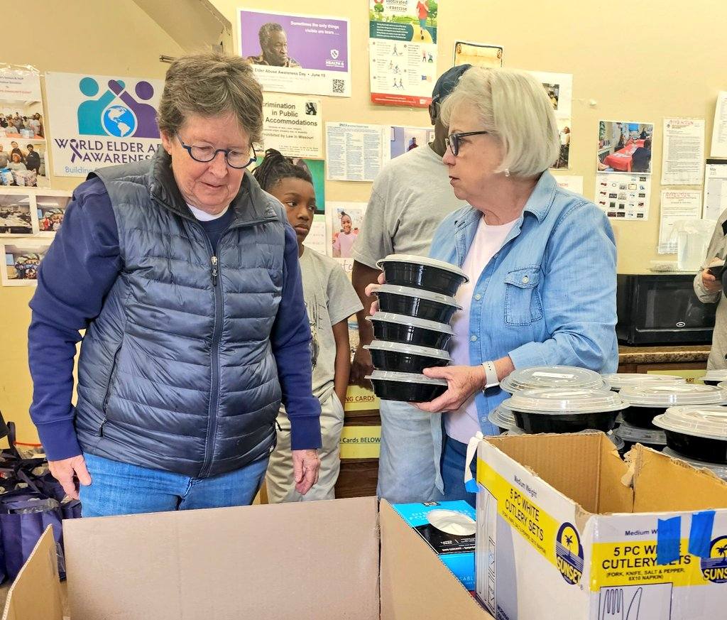meals-on-wheels-volunteers