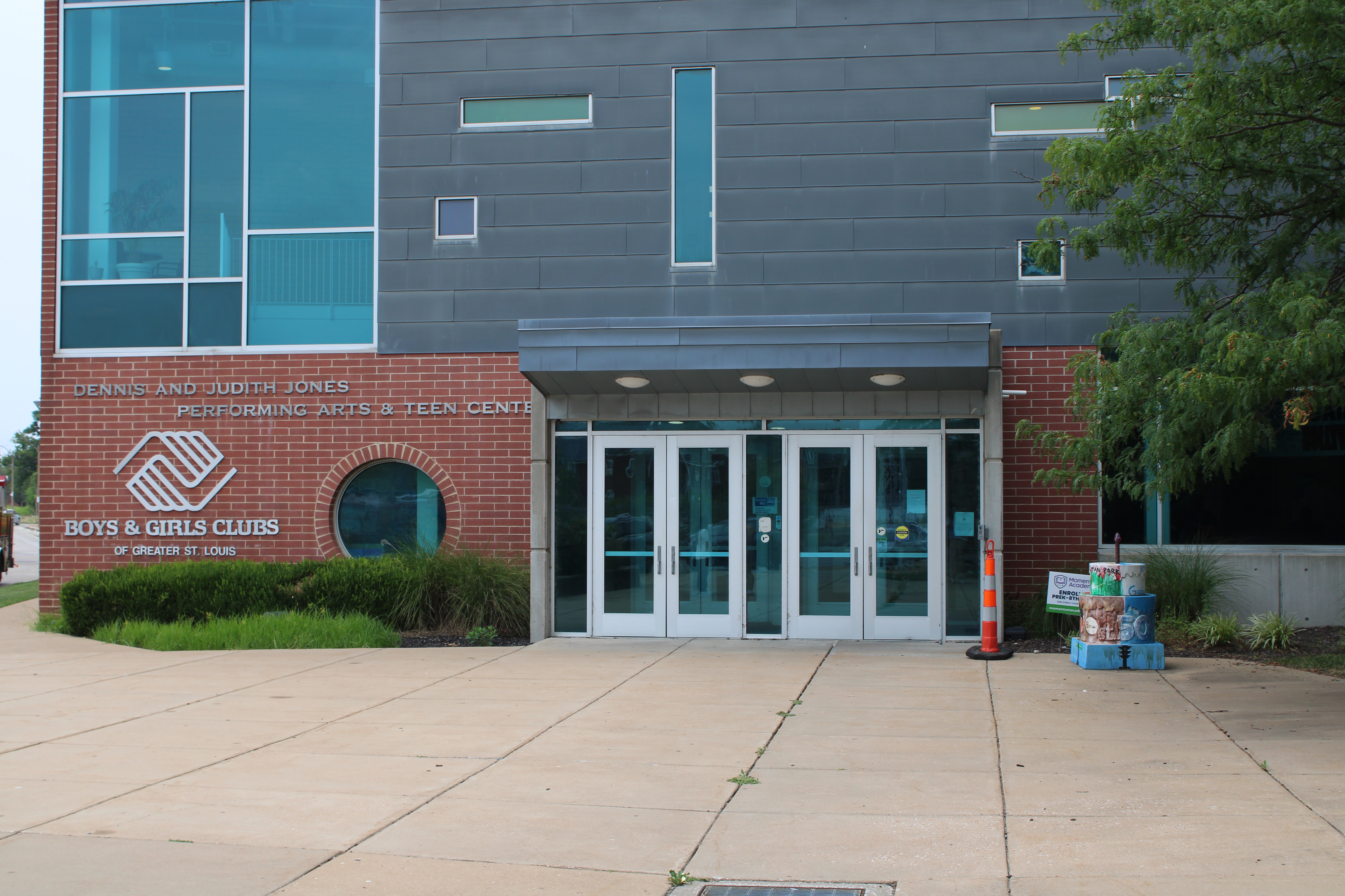 Exterior of Herbert Hoover Club