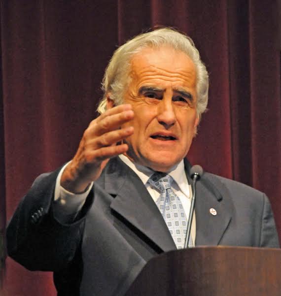 Phil Mangano2