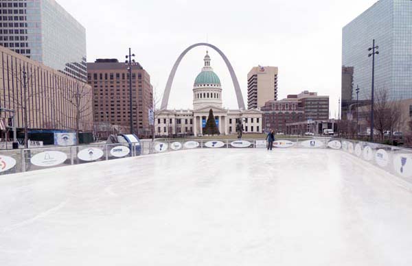 arch rink statue winter