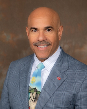 Photo of Gilberto Pinela