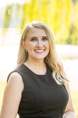Photo of Holly Roberts