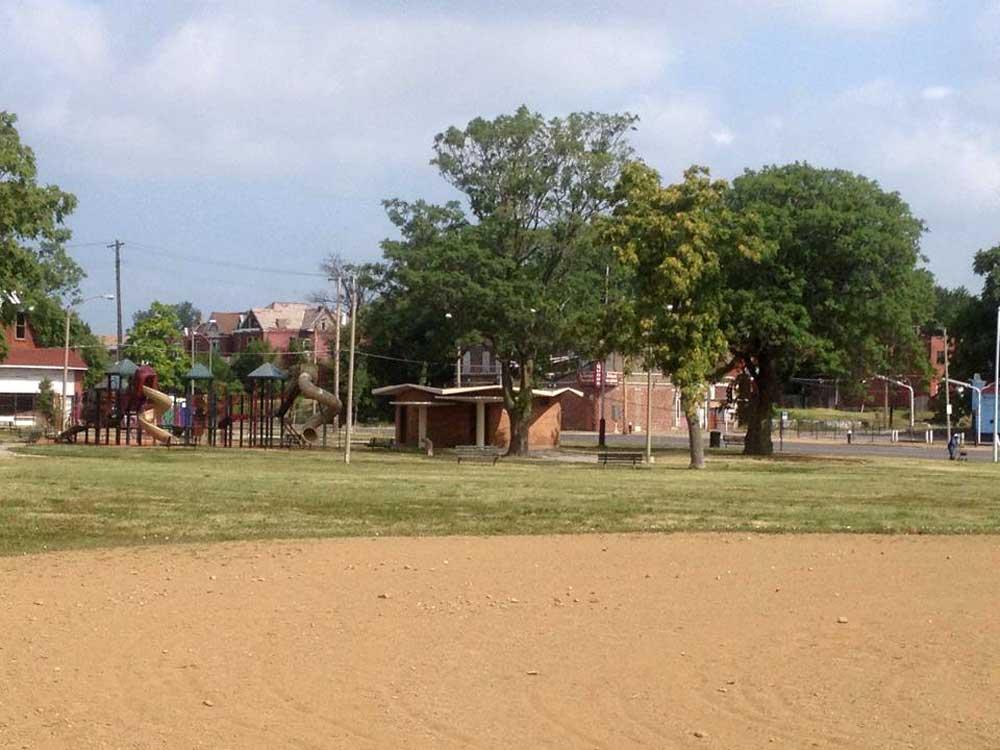 Wide overview of Beckett Playground