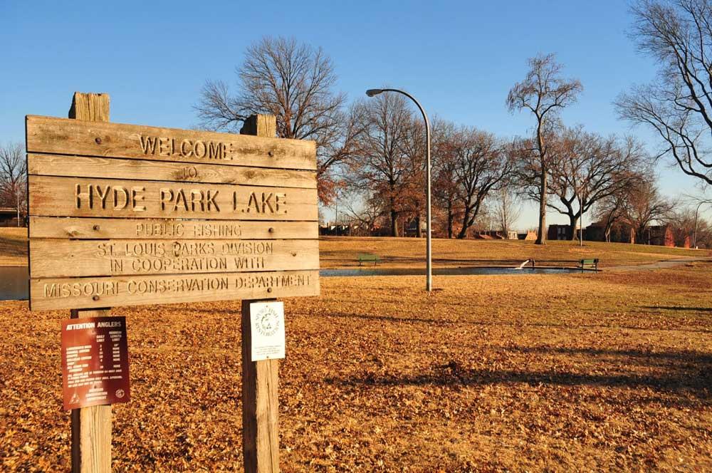 Hyde Park Lake Fishing sign