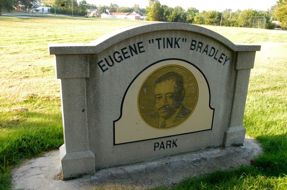 Eugene Bradley Park sign