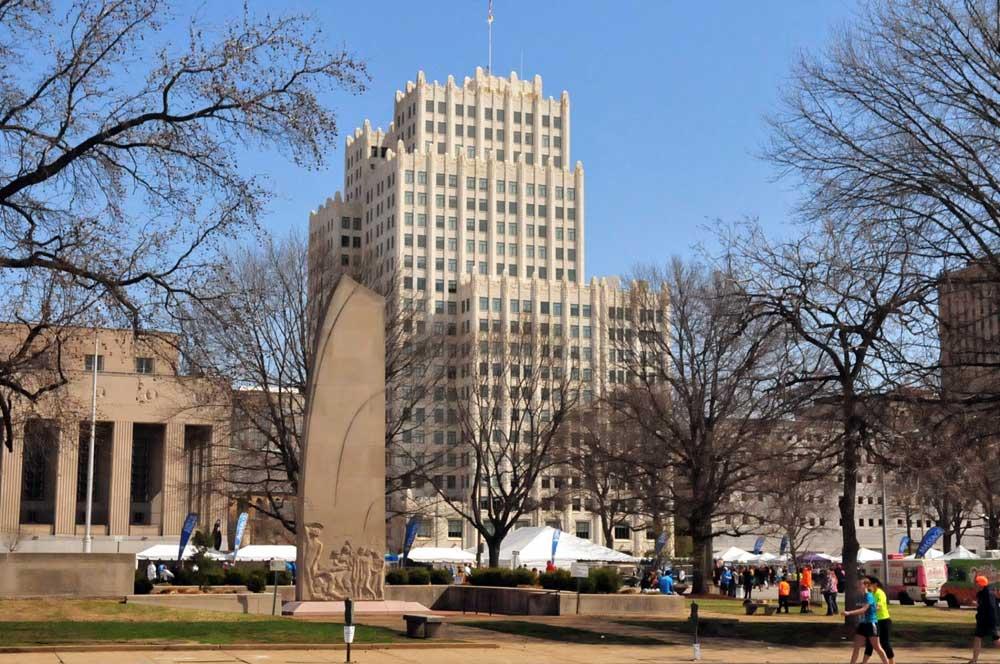 WWII Memorial Court | Memorial Plaza | City of St. Louis Parks