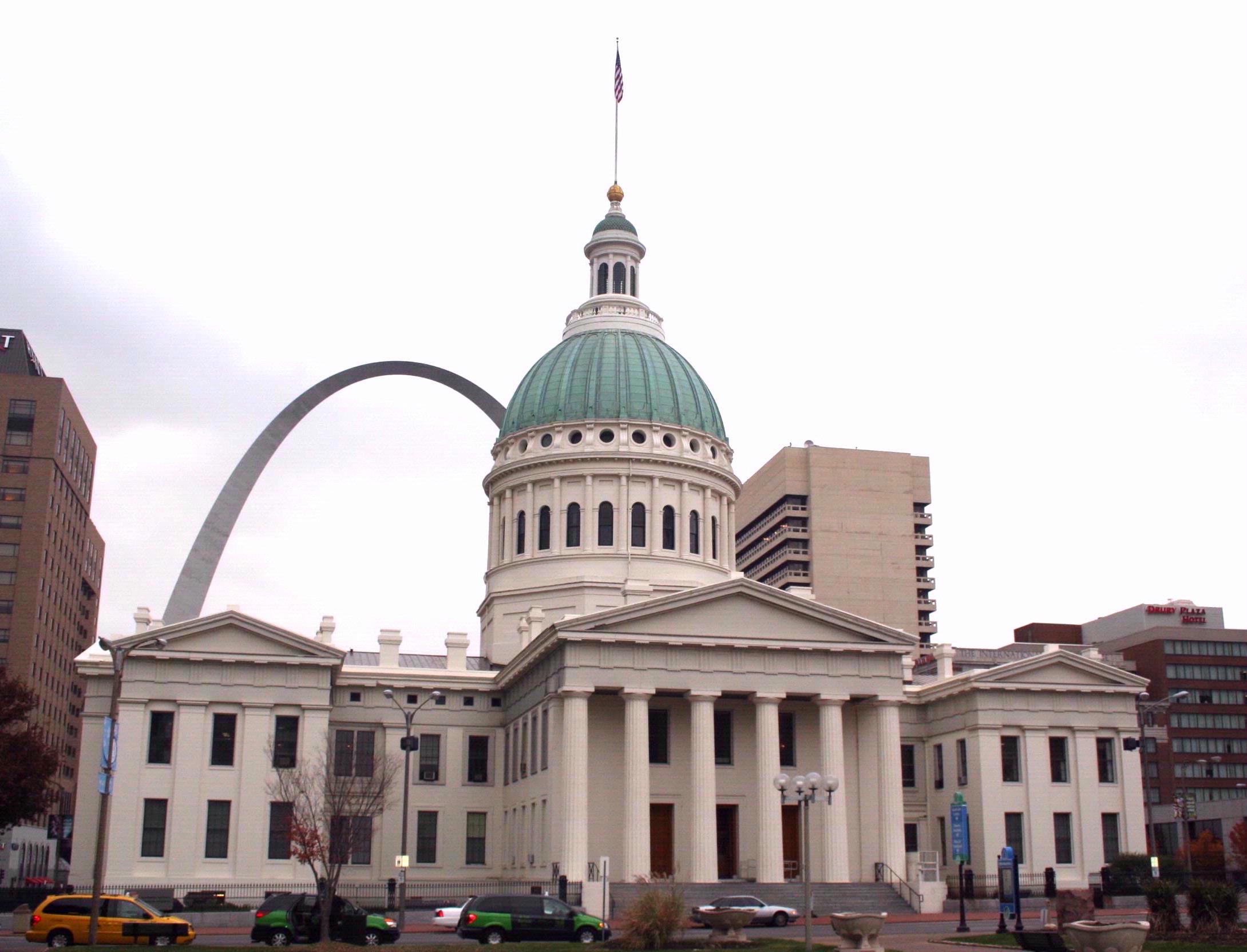 Old Court House- City Landmark #2