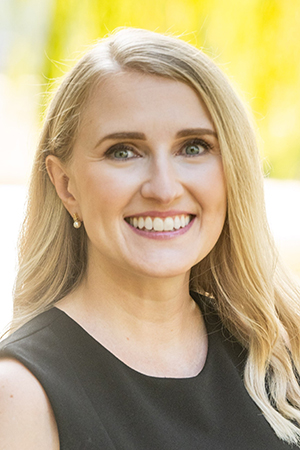 Holly Roberts headshot