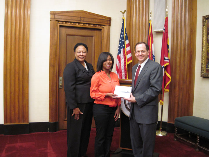 Carolyn Seward, Alysha Bates and Mayor Slay