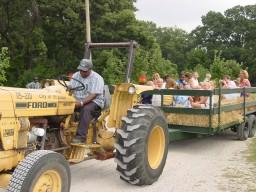 hayride tractor