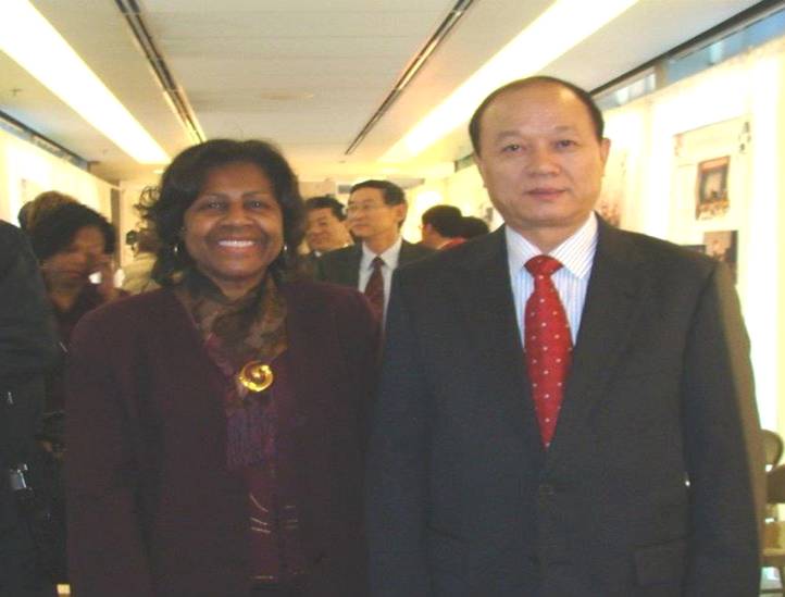 Comptroller Green with US-China Forum delegates